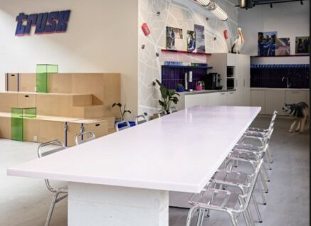 TABLE ORIGINALE POUR UN PROJET ORIGINAL